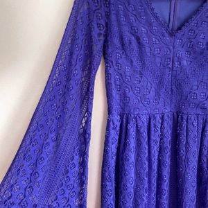 Francesca’s Boutique Flare Sleeve Lace Dress